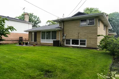 10025 Bronx Avenue, Skokie, IL 60077 - Photo 27