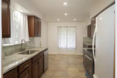 10025 Bronx Avenue, Skokie, IL 60077 - Photo 11