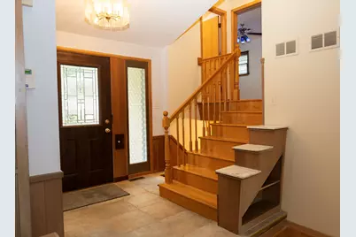 10025 Bronx Avenue, Skokie, IL 60077 - Photo 5