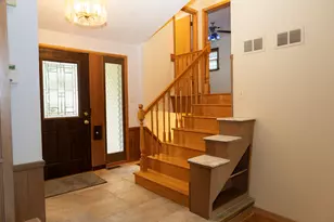 10025 Bronx Ave, Skokie, IL 60077 - Photo 5