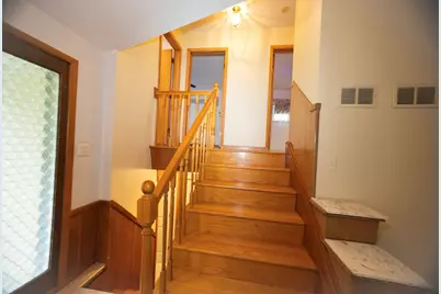 10025 Bronx Avenue, Skokie, IL 60077 - Photo 7