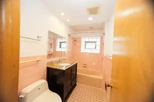 10025 Bronx Ave, Skokie, IL 60077 - Photo 17