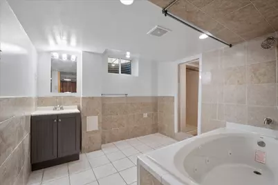 8449 N St Louis Avenue, Skokie, IL 60076 - Photo 15