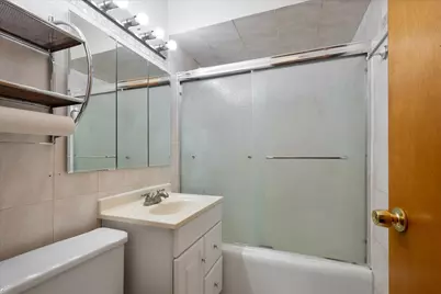 8449 N St Louis Avenue, Skokie, IL 60076 - Photo 11