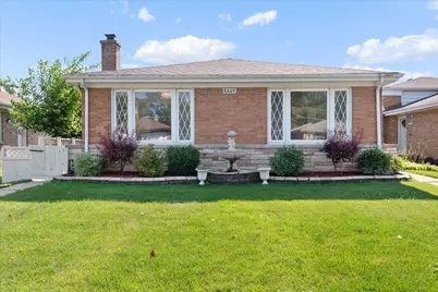 8449 N St Louis Avenue, Skokie, IL 60076 - Photo 1