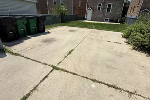 1637 Elmwood Ave, Berwyn, IL 60402 - Photo 9