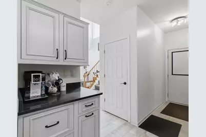 1061 Woodview Court, Aurora, IL 60502 - Photo 9