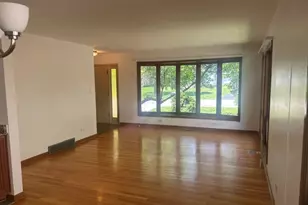 1S471 Monterey Ave, Oakbrook Terrace, IL 60181 - Photo 5