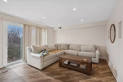 6534 W Montrose Avenue #3W, Harwood Heights, IL 60706 - Photo 3