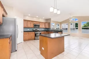 6014 Cherry Ridge Dr, Plainfield, IL 60586 - Photo 5