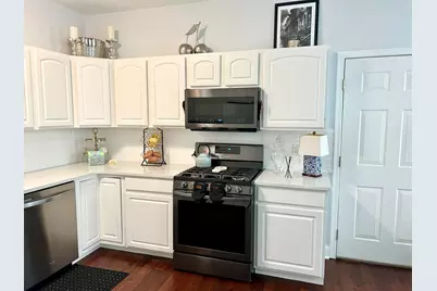226 Burton Lane, Genoa, IL 60135 - Photo 3