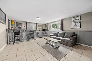 637 S Beverly Ave, Addison, IL 60101 - Photo 21