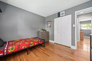 637 S Beverly Ave, Addison, IL 60101 - Photo 15