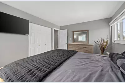 637 S Beverly Avenue, Addison, IL 60101 - Photo 19
