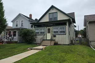 813 Pine St, Ottawa, IL 61350 - Photo 1