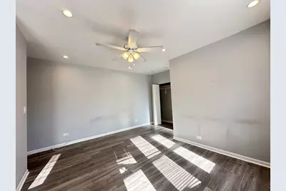 4735 N Beacon Street #301, Chicago, IL 60640 - Photo 7