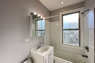 4735 N Beacon St, Chicago, IL 60640 - Photo 17