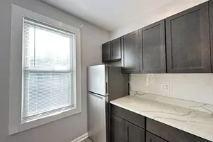 4735 N Beacon St, Chicago, IL 60640 - Photo 5