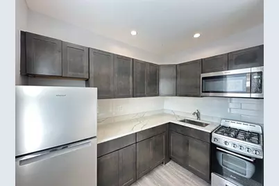 4735 N Beacon Street #301, Chicago, IL 60640 - Photo 3