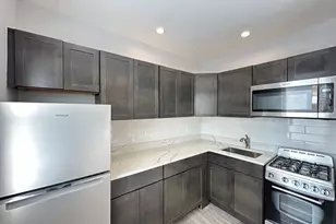 4735 N Beacon St, Chicago, IL 60640 - Photo 3