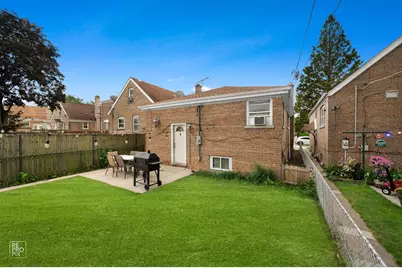 6741 S Komensky Avenue, Chicago, IL 60629 - Photo 47