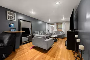 6741 S Komensky Ave, Chicago, IL 60629 - Photo 7