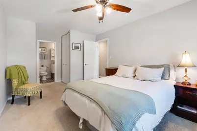 4136 N California Avenue #201, Chicago, IL 60618 - Photo 11