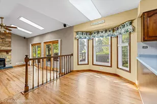 1408 Village Ct, Buffalo Grove, IL 60089 - Photo 3
