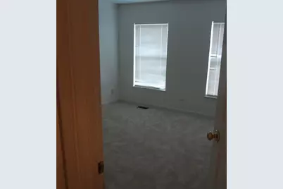 1035 Deer Creek Road, Carpentersville, IL 60110 - Photo 13
