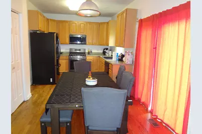 1035 Deer Creek Road, Carpentersville, IL 60110 - Photo 5