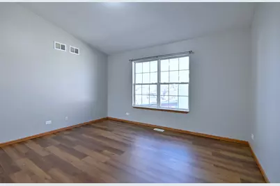 19 E Pineview Drive, Round Lake Park, IL 60073 - Photo 13