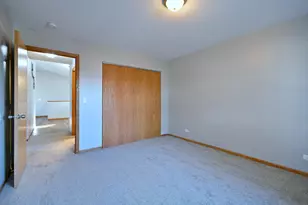 19 E Pineview Dr, Round Lake Park, IL 60073 - Photo 27