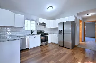 19 E Pineview Dr, Round Lake Park, IL 60073 - Photo 19