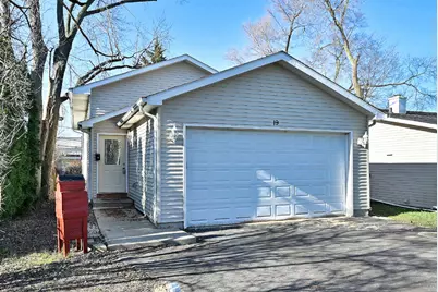 19 E Pineview Drive, Round Lake Park, IL 60073 - Photo 1