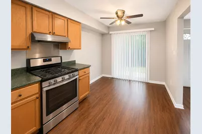 1984 Dunmore Place, Hoffman Estates, IL 60169 - Photo 9