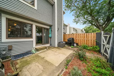 1984 Dunmore Place, Hoffman Estates, IL 60169 - Photo 23