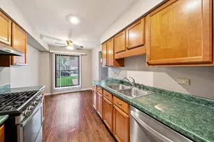 1984 Dunmore Pl, Hoffman Estates, IL 60169 - Photo 11