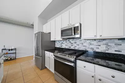 1267 N Honore Street #3, Chicago, IL 60622 - Photo 5
