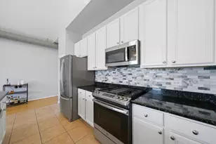 1267 N Honore St, Chicago, IL 60622 - Photo 5