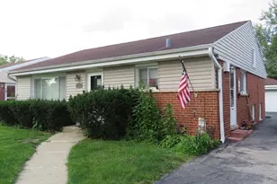 799 S Hawthorne Ave, Elmhurst, IL 60126 - Photo 1