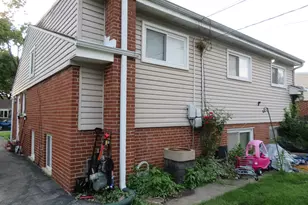 799 S Hawthorne Ave, Elmhurst, IL 60126 - Photo 3