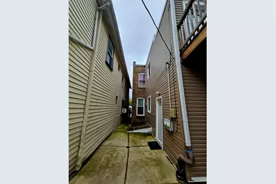 2318 W Grand Avenue, Chicago, IL 60612 - Photo 7