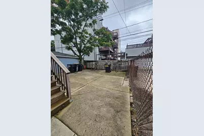 2318 W Grand Avenue, Chicago, IL 60612 - Photo 9