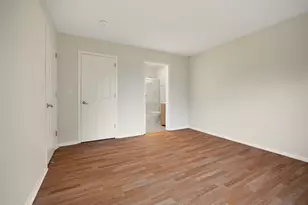 29 N Park Blvd, Streamwood, IL 60107 - Photo 11