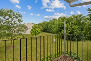 29 N Park Blvd, Streamwood, IL 60107 - Photo 17