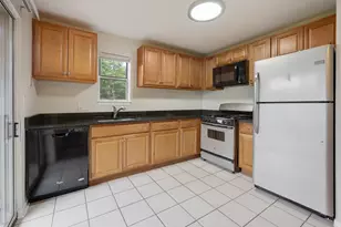 29 N Park Blvd, Streamwood, IL 60107 - Photo 7