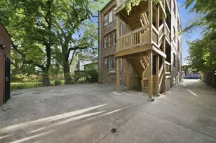 7435 S Euclid Ave, Chicago, IL 60649 - Photo 29