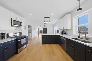 7435 S Euclid Ave, Chicago, IL 60649 - Photo 11
