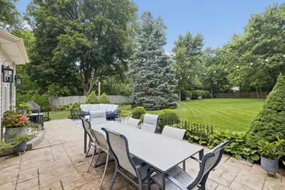 5709 Lenox Road, Lisle, IL 60532 - Photo 9