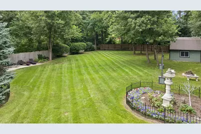 5709 Lenox Road, Lisle, IL 60532 - Photo 39